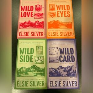 Elsie Silver Book Set - Rose Hill Series
